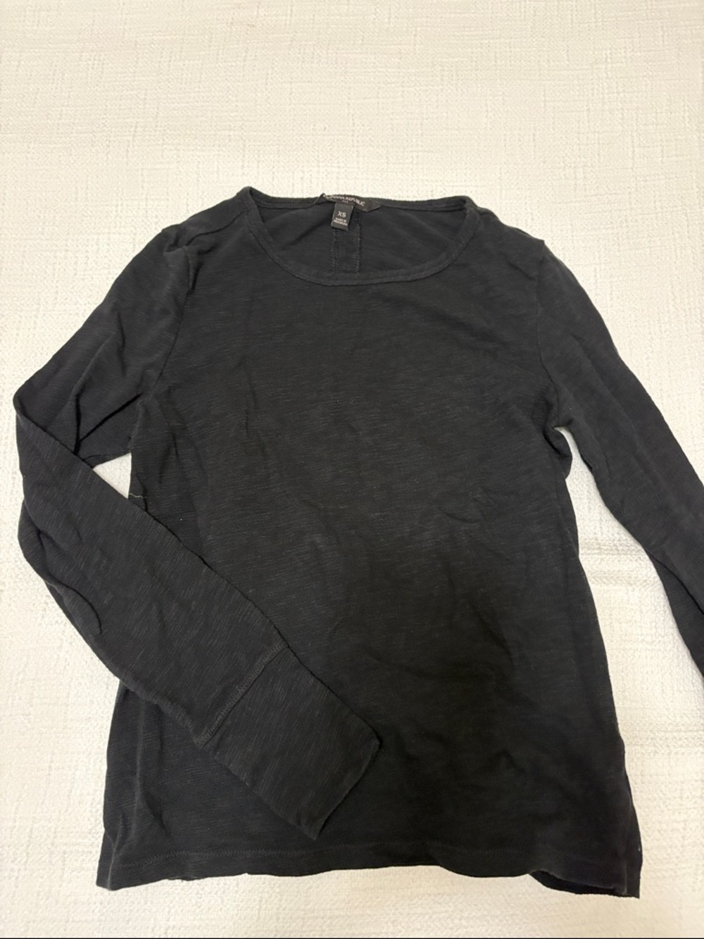 Banana black long sleeve t-shirt with a cut out back